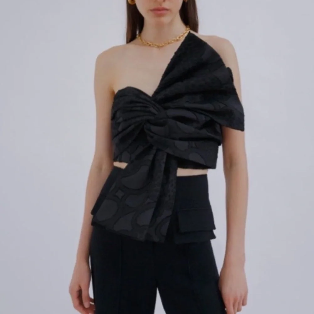 Cameo Collective Invert Top - Picture 2 of 8